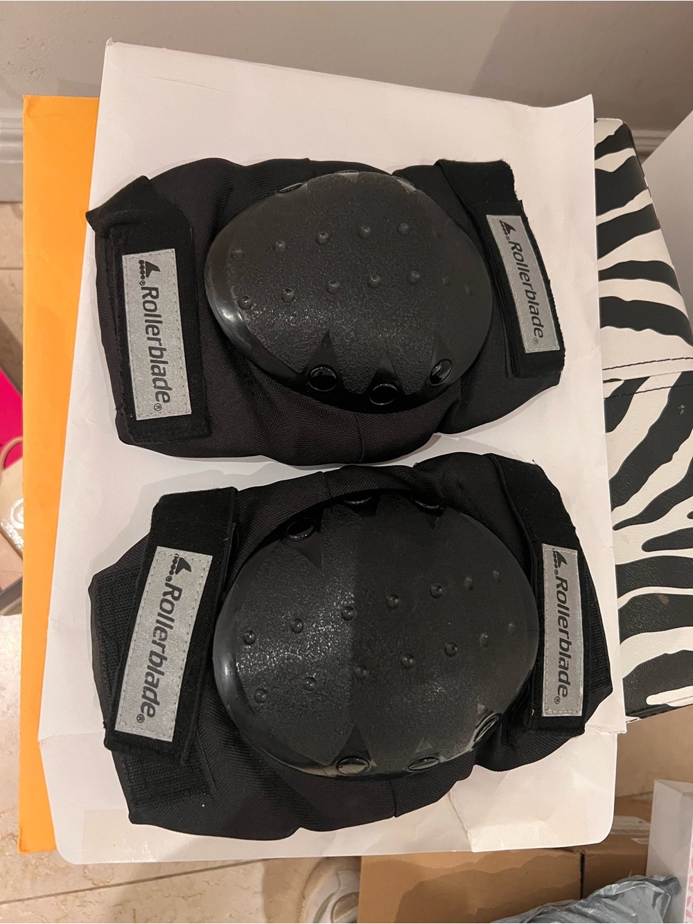 Rollerblade Black Knee/Elbow Pads - Black